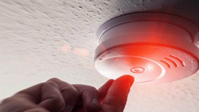 fire-hazard-way-to-stop-with-fire-alarm